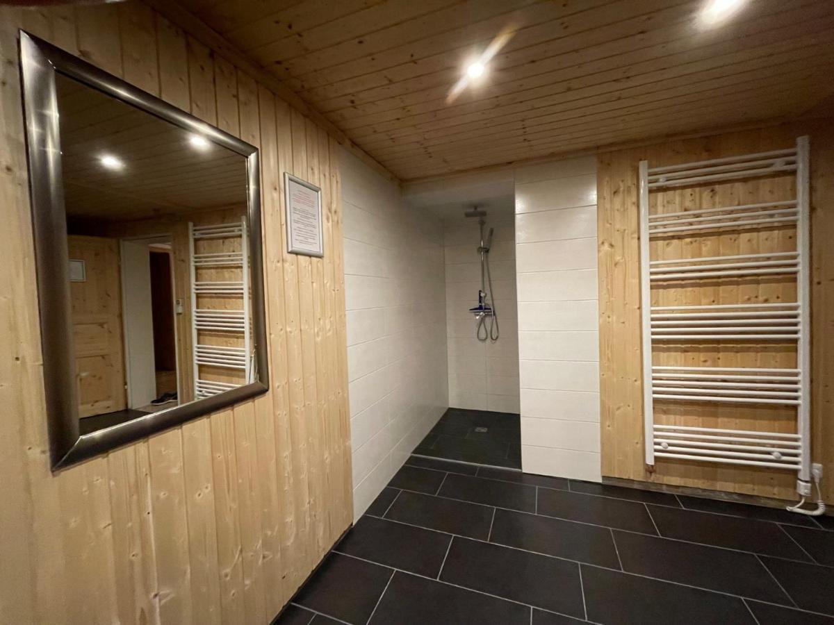 Geraeumiges Domizil Mit Bergblick Und Sauna Oberwössen Buitenkant foto