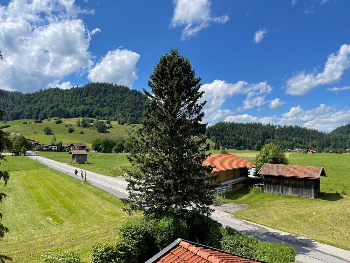 Geraeumiges Domizil Mit Bergblick Und Sauna Oberwössen Buitenkant foto